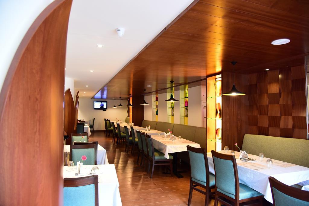 The Royal Comfort Bangalore Exterior foto