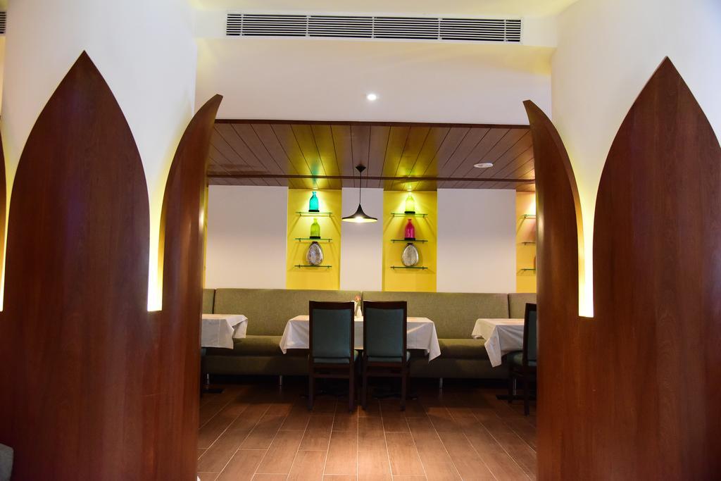 The Royal Comfort Bangalore Exterior foto