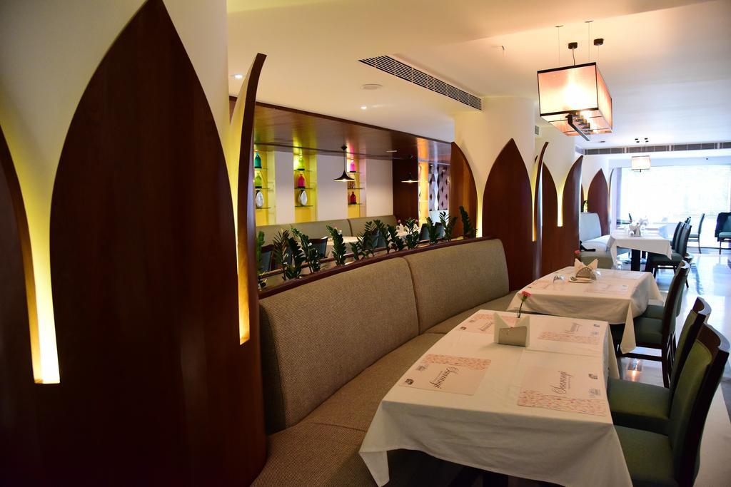 The Royal Comfort Bangalore Exterior foto